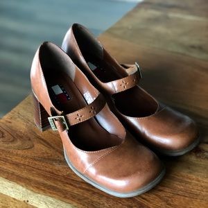 SOLD Vintage Tommy Hilfiger Mary Jane Heels